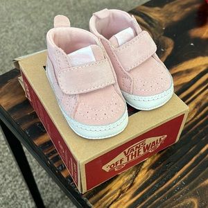 Chalk pink/ True White Vans Sk8-Hi Crib shoes